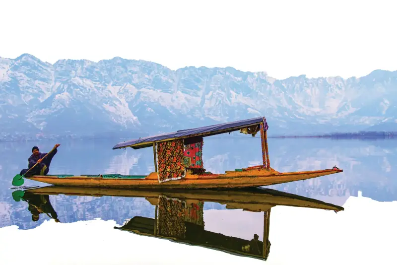 Dal Lake houseboats and mountains in Kashmir