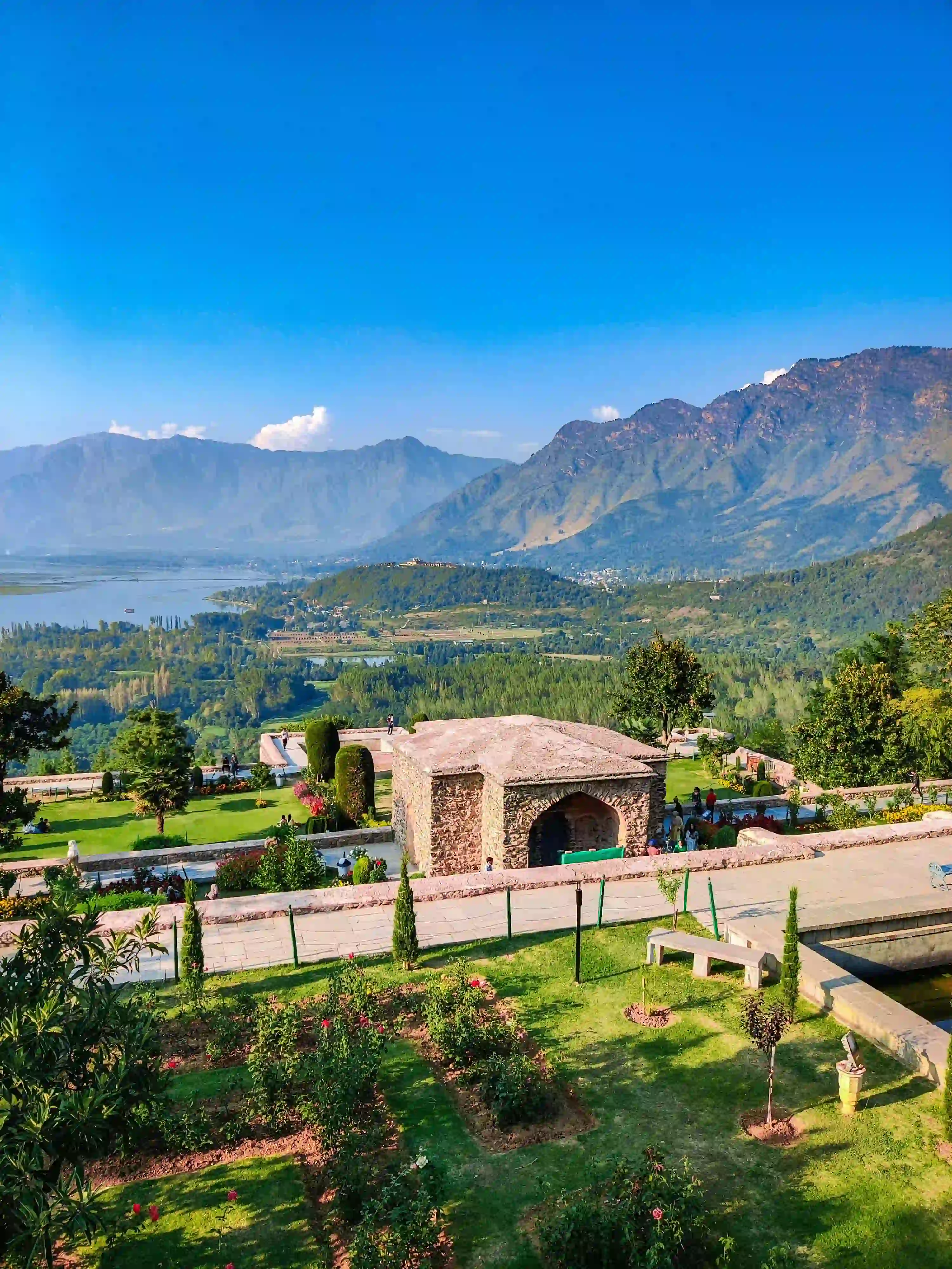 Traveler enjoying the meadows of Pahalgam